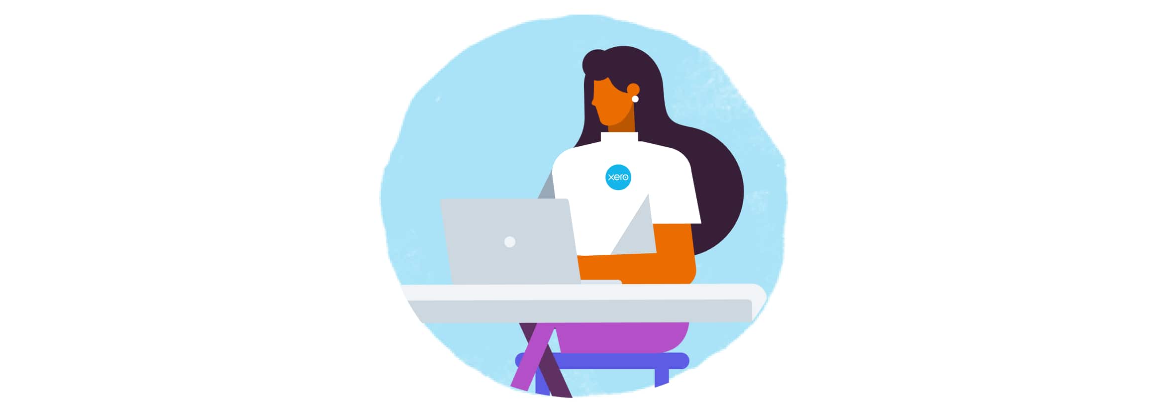 A member of the Xero support team helps a customer with their query.
