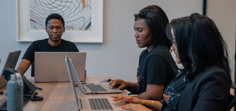 A person checking the Xero dashboard on their laptop.