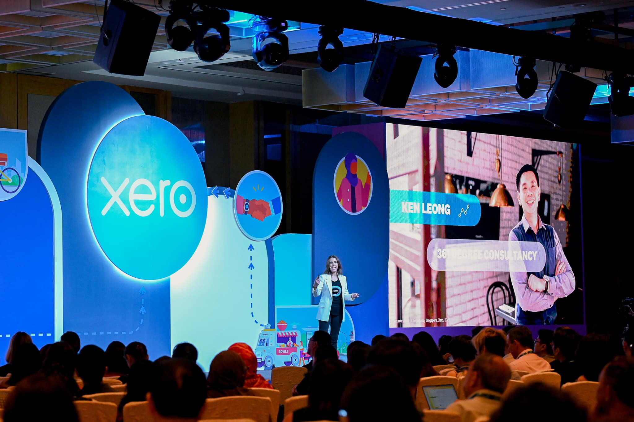 Presenter on stage at Xero Asia Roadshow 2023
