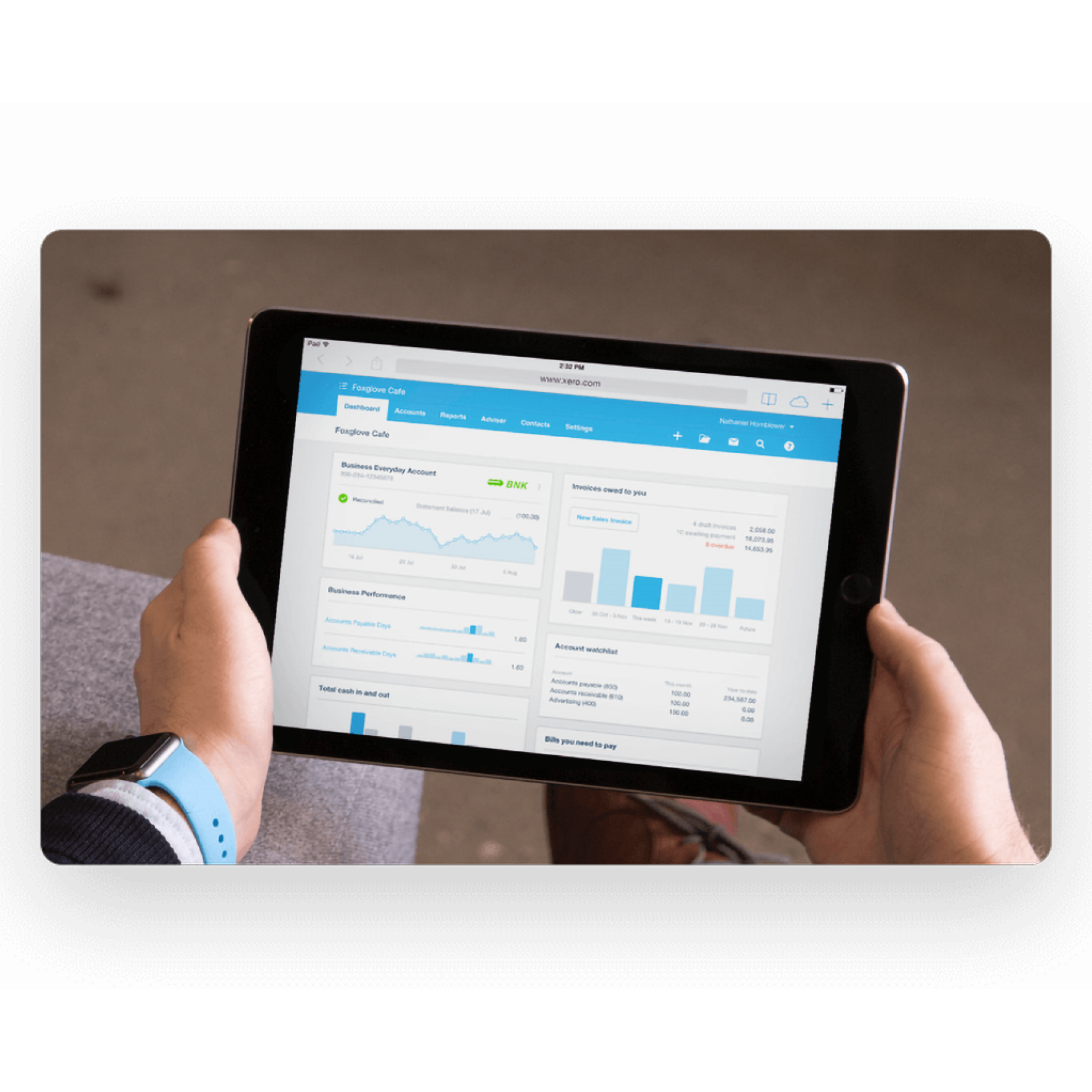 Person holding tablet with Xero